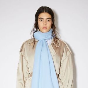 SOL Pale Sea Foam Blue 100% Baby Alpaca Fringed Scarf Muffler